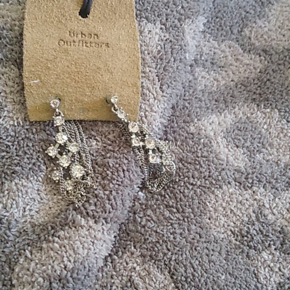 Dangle earrings